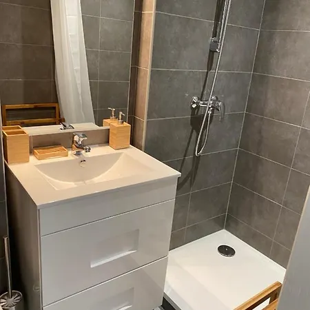 Location De La Carraire Casa vacanze *